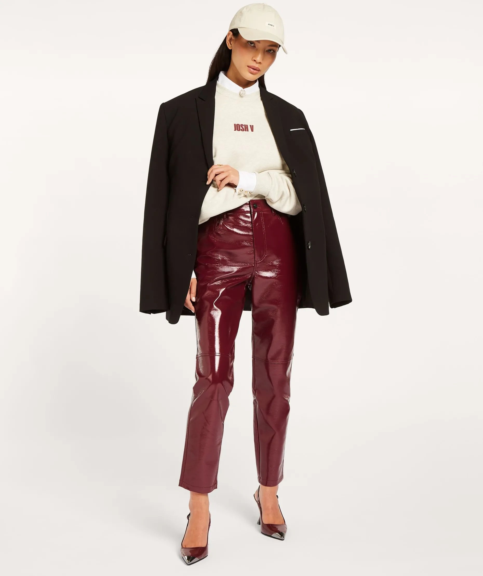 BO high rise girlfriend broek in lak look - berry red