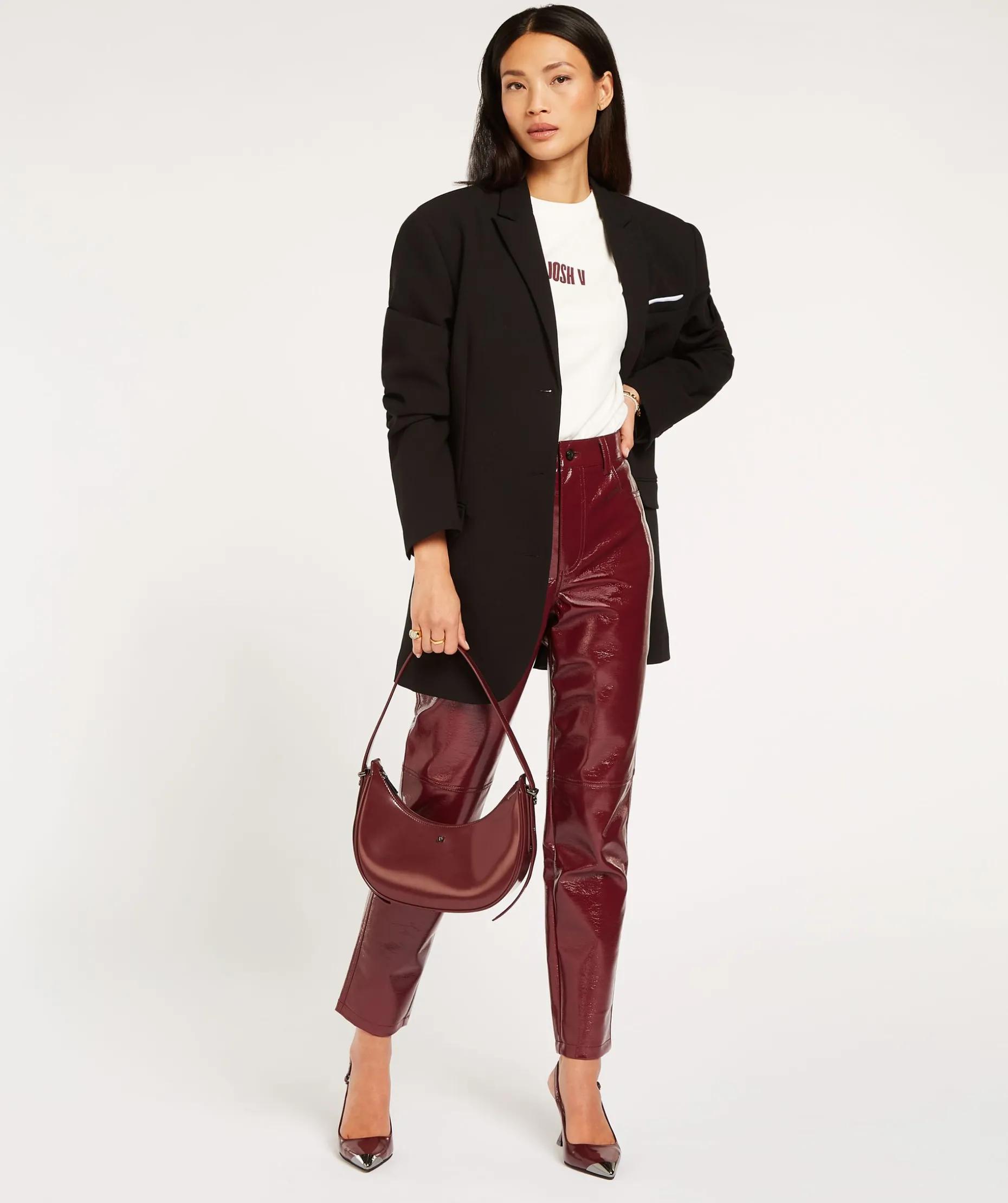 BO high rise girlfriend broek in lak look - berry red