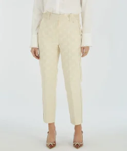 NIKITA slim fit pantalon met logoprint - ecru