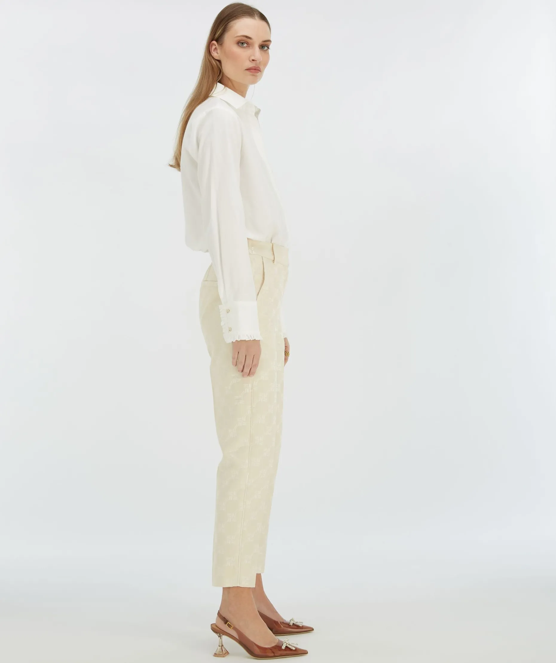 NIKITA slim fit pantalon met logoprint - ecru