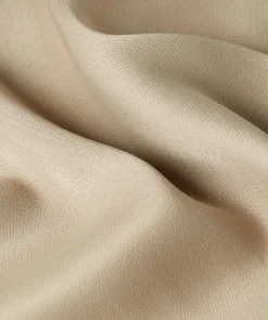 YANIEK loose fit top in satijn look - light mink